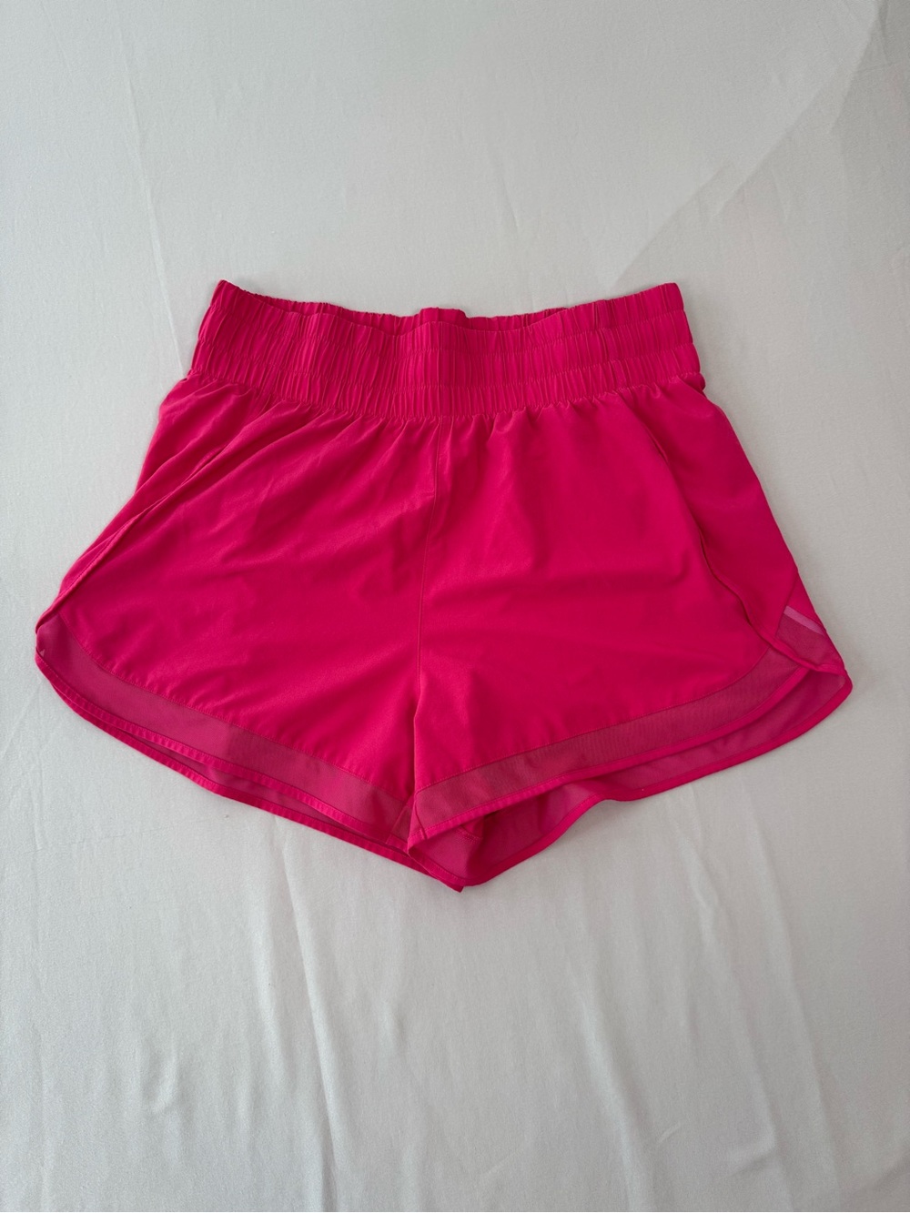 Athleta High Rise Mesh Racer Run 3 Inch Short, Size Medium, Hot Pink